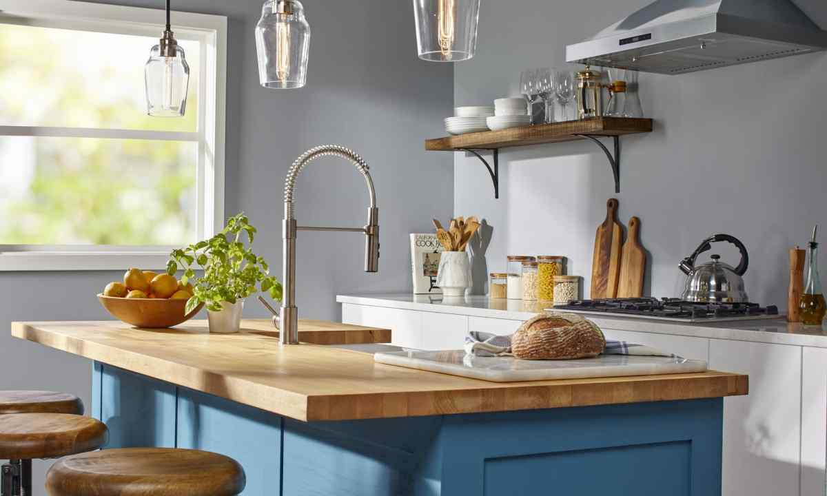How to pick up color of walls in kitchen