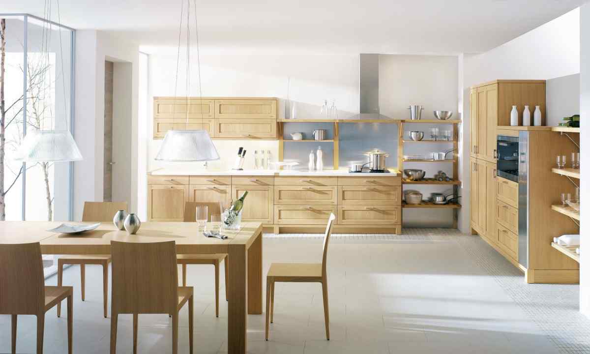 Facades from the massif for kitchen: pluses and minuses