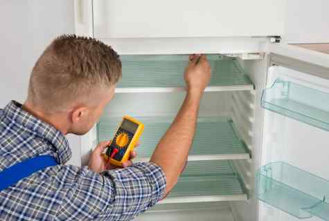 Whether it is possible to pump independently freon in the fridge