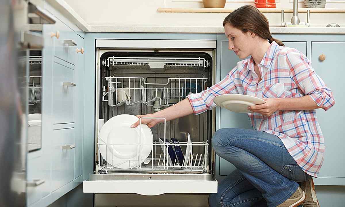 How to load the dishwasher