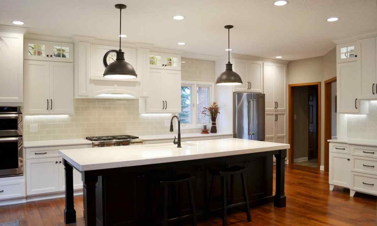 How to pick up lamps on kitchen