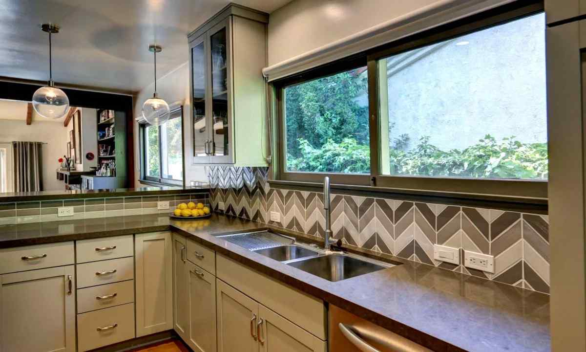 Design registration of windows in kitchen. Original ideas