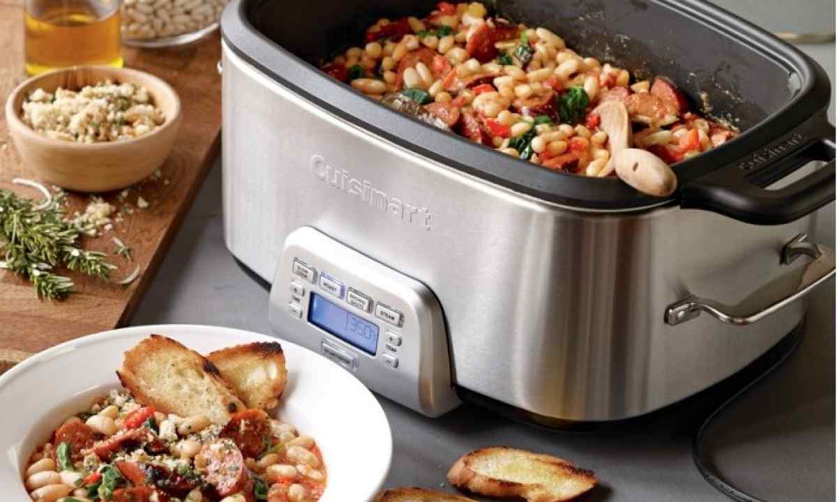 By what principle the multicooker works