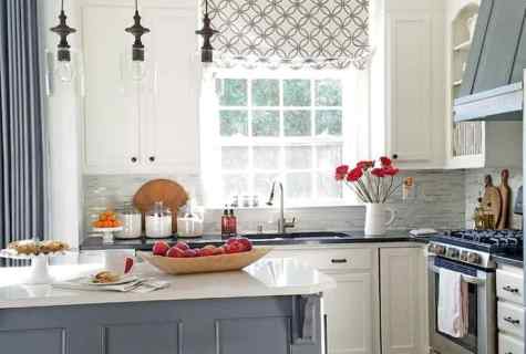 With what curtains it is better to decorate kitchen