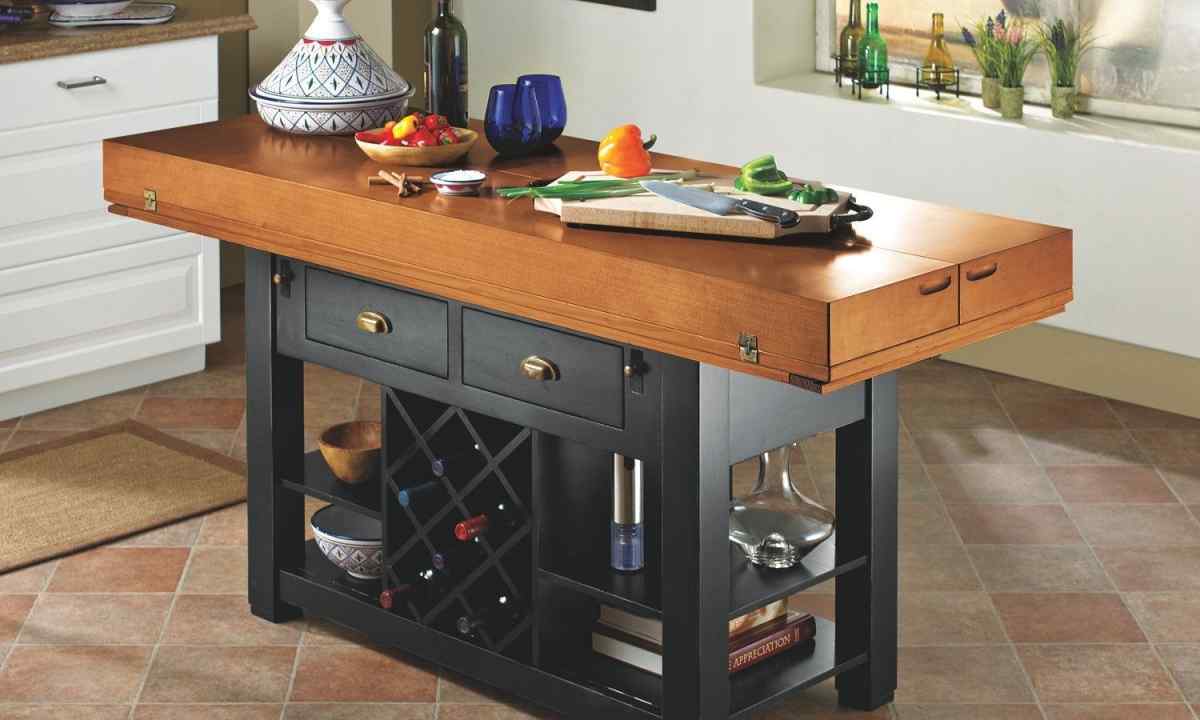 How to choose table on kitchen