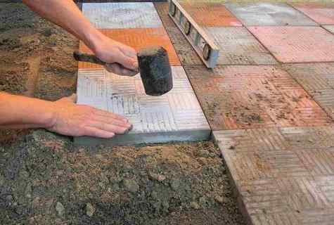 Rubber paving slabs: rules of laying