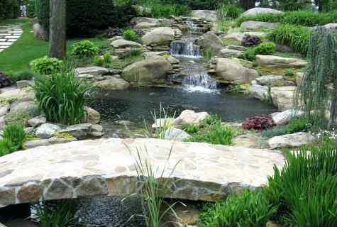 How to create artificial stream in garden
