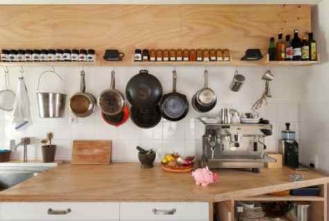 On what to hang up kitchen cabinets: choice of fastenings