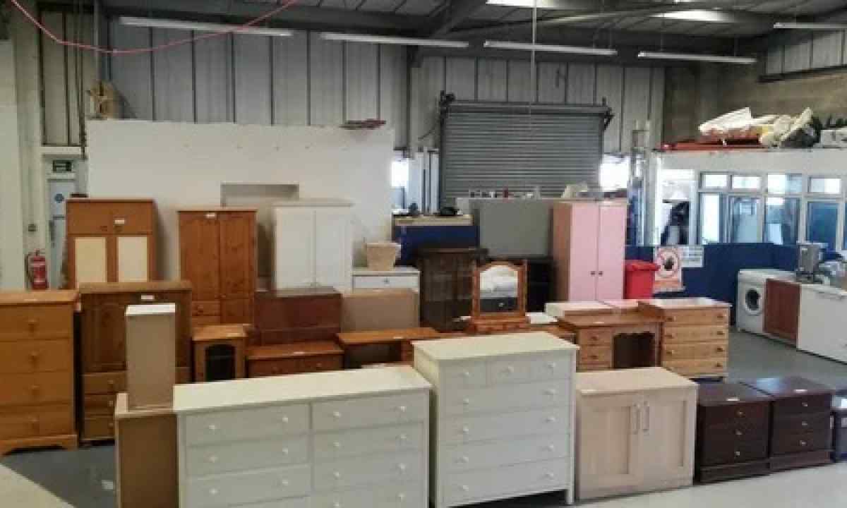 How to buy second-hand furniture