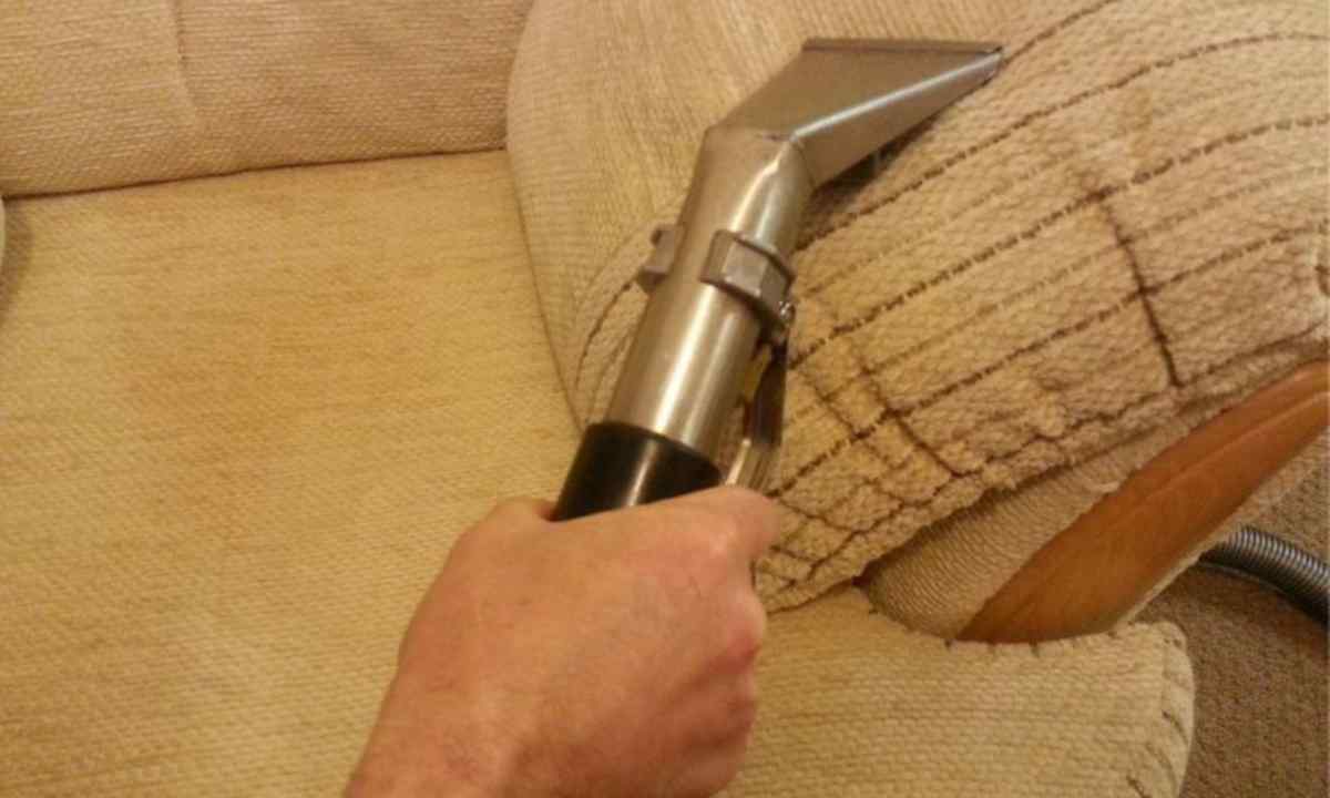 How to clean upholstered furniture in house conditions