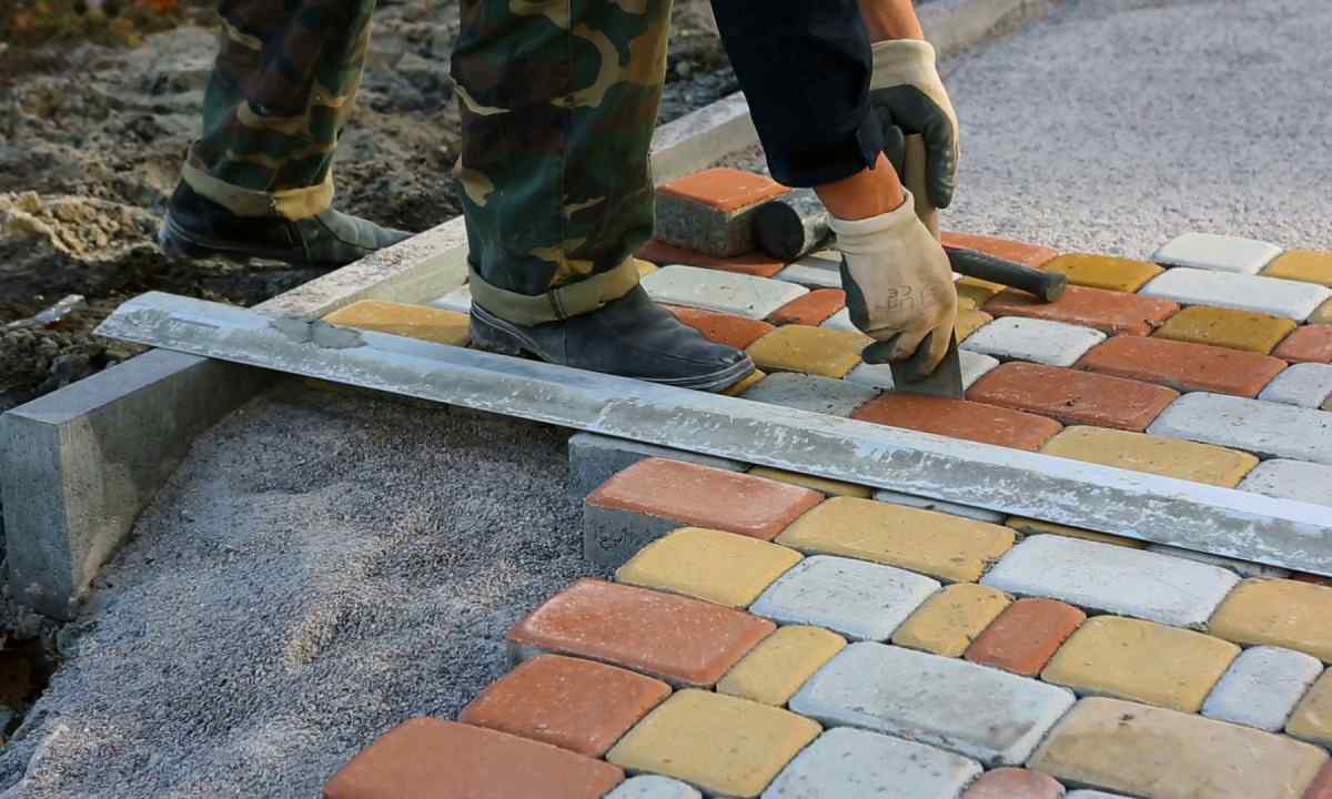 Ways of laying of paving slabs