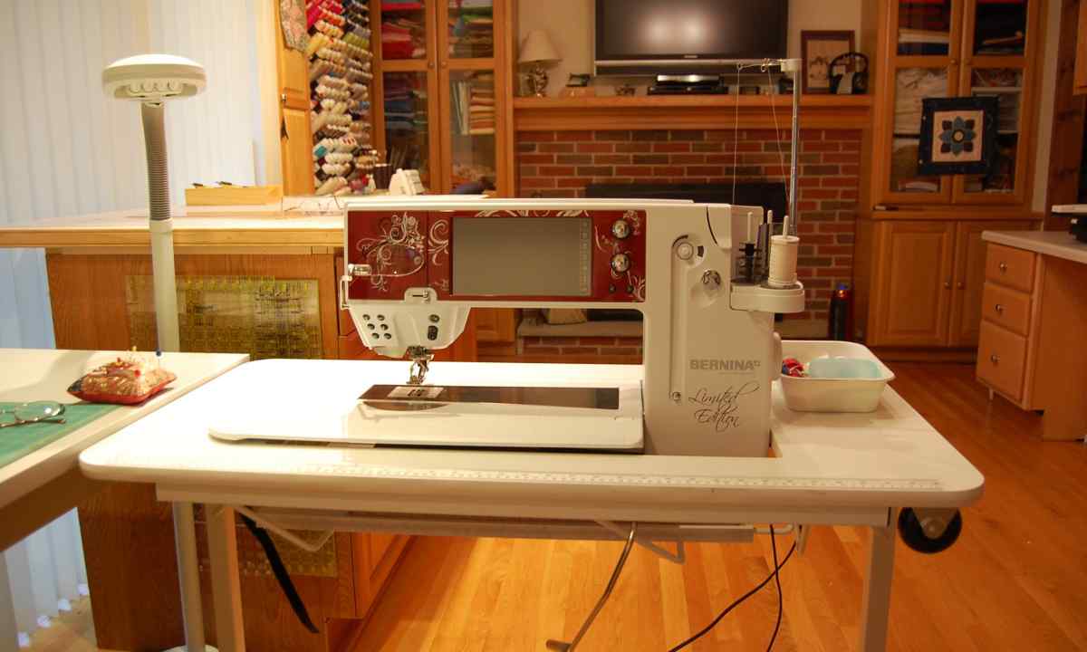 How to make table for the sewing machine