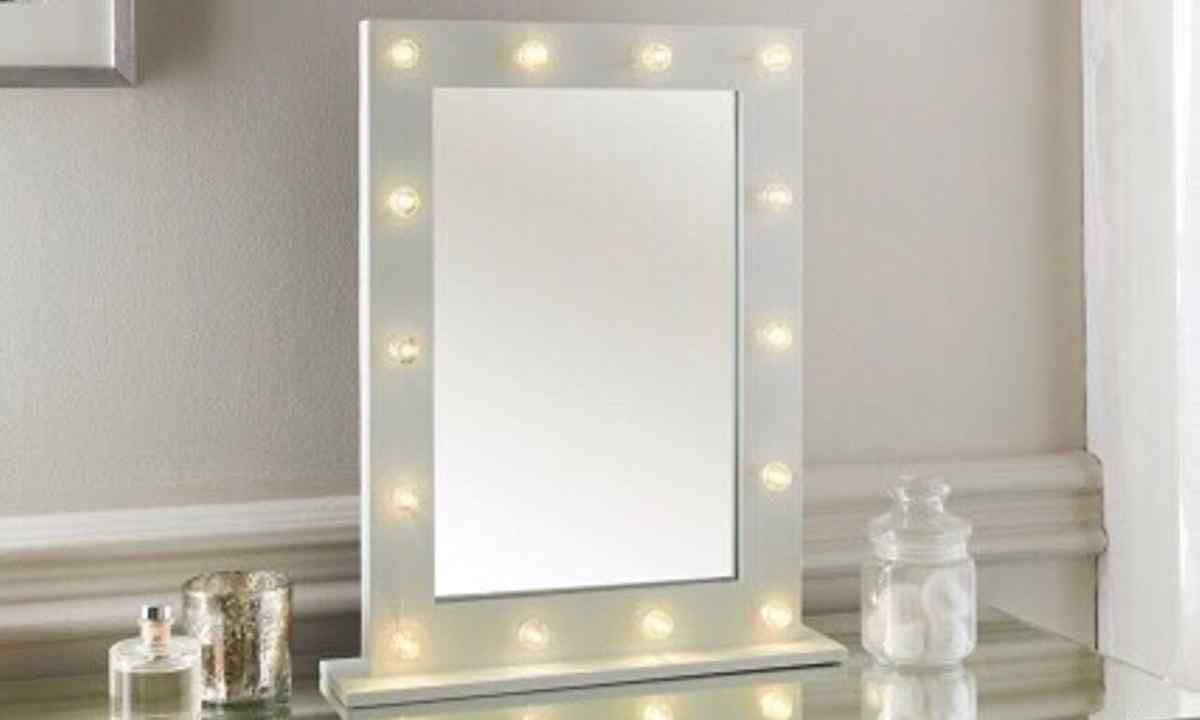 How to make dressing mirror with illumination own hands