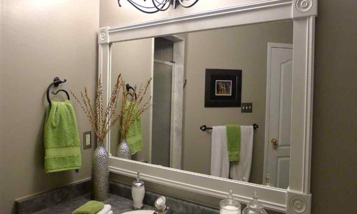 How to decorate mirror in the bathroom