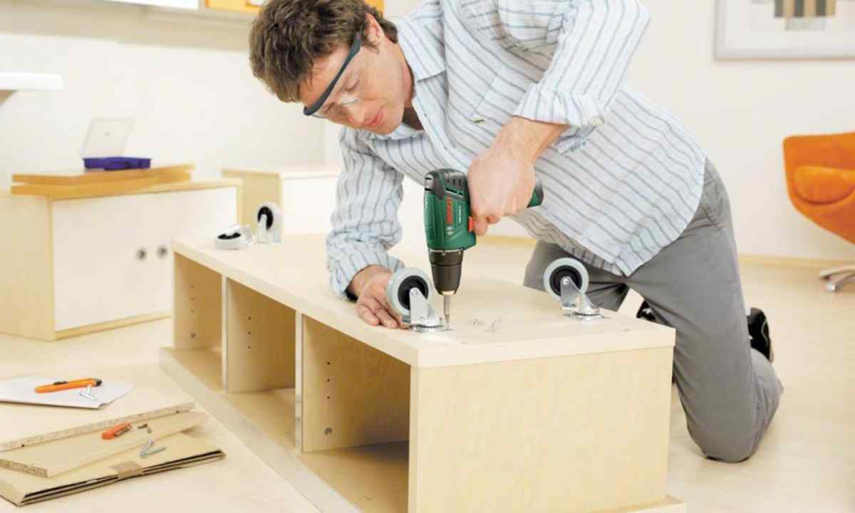 How to repair furniture