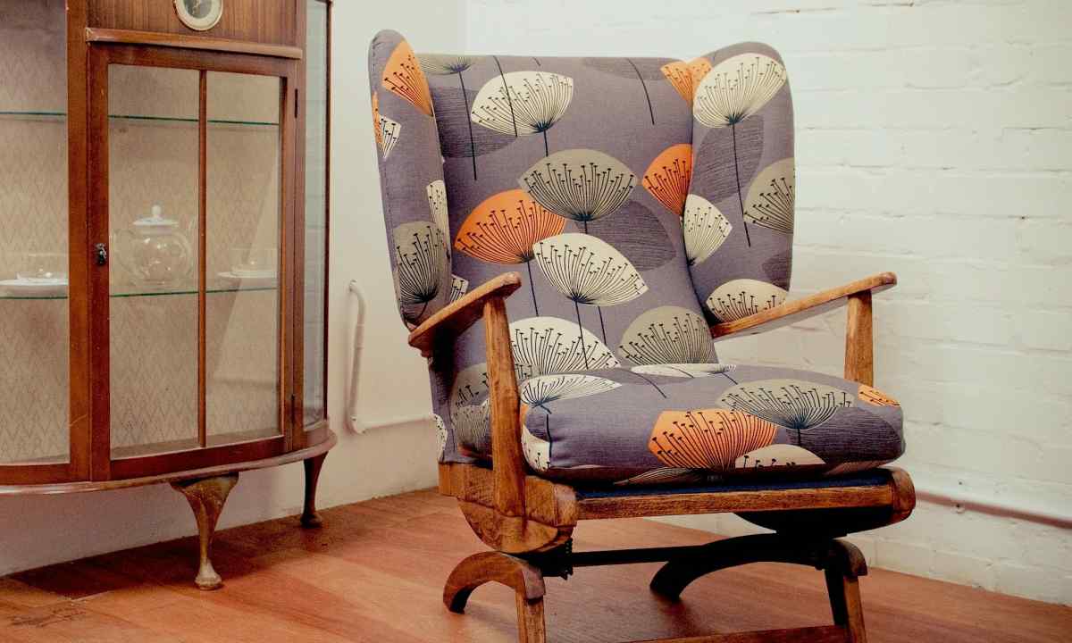 How to change upholstery of chairs