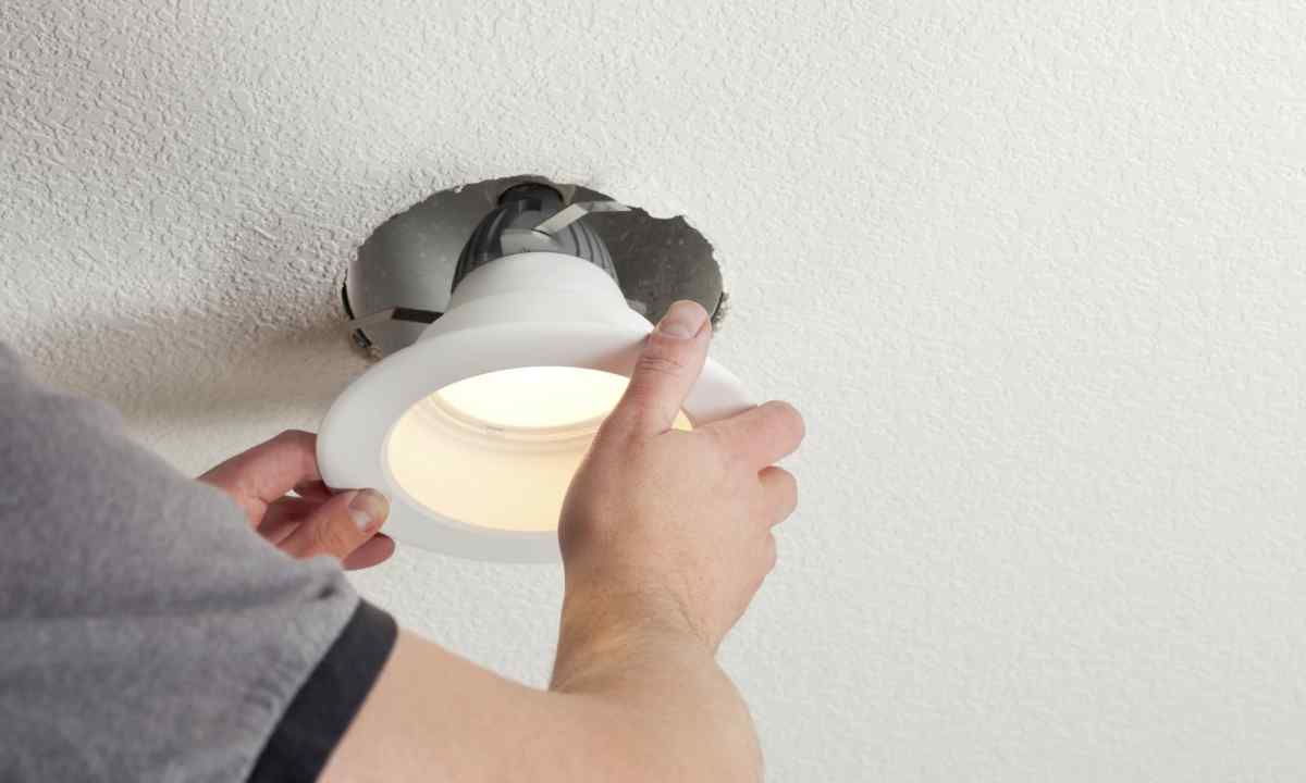 How to fix lamps on stretch ceiling