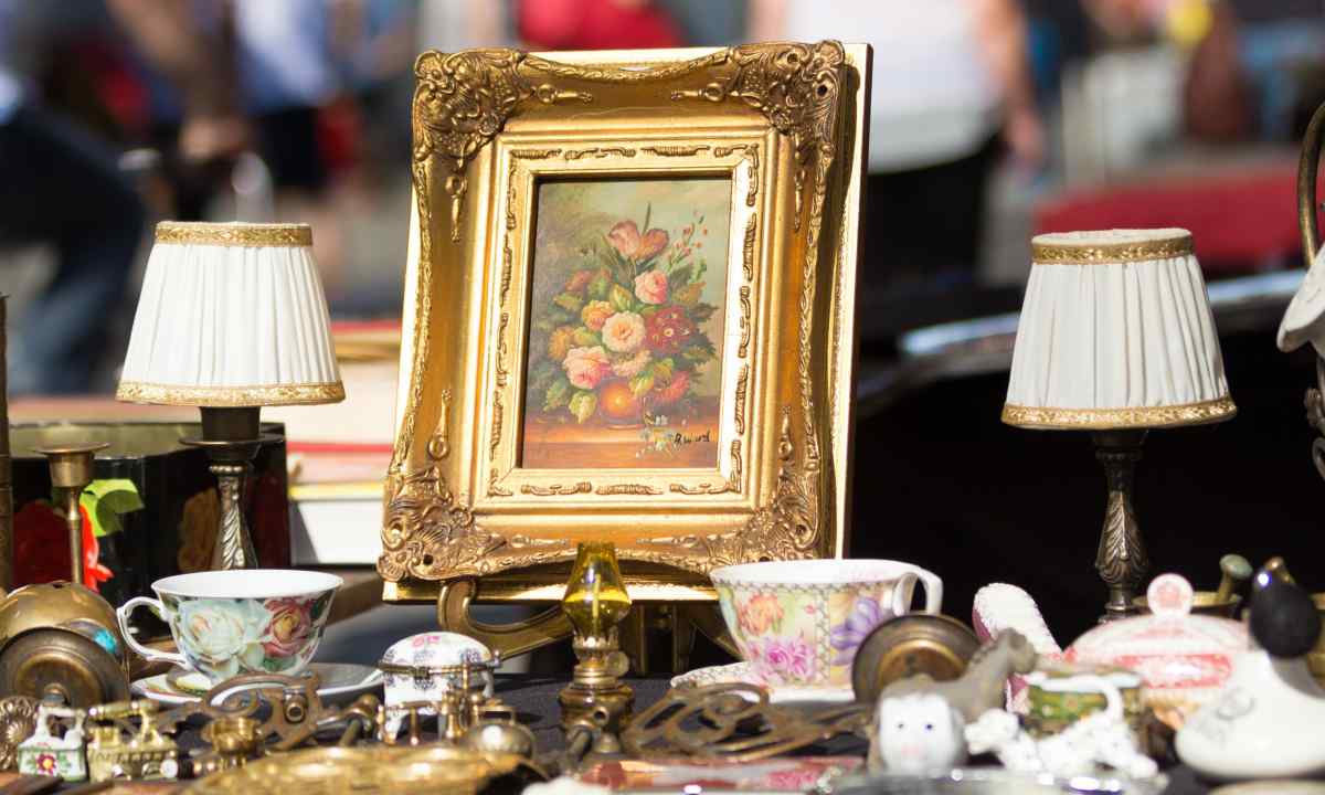 What should be bought in flea markets: practical guidance
