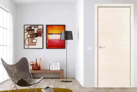 How to upholster outer doors