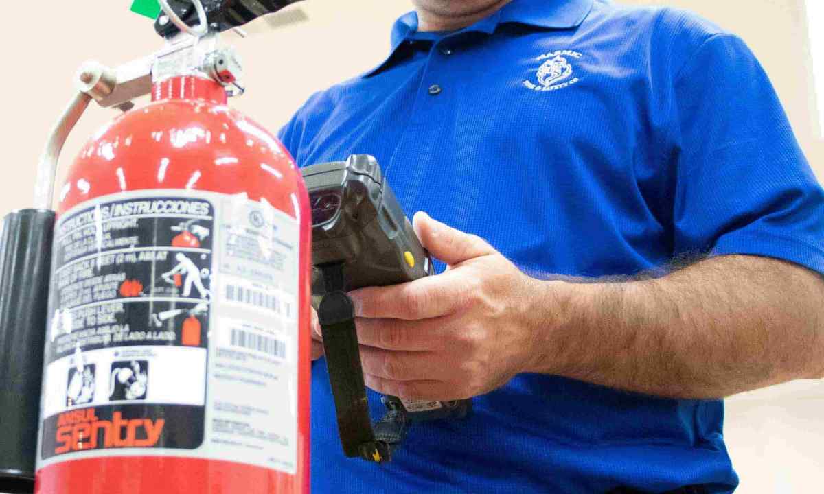 How to check the fire extinguisher