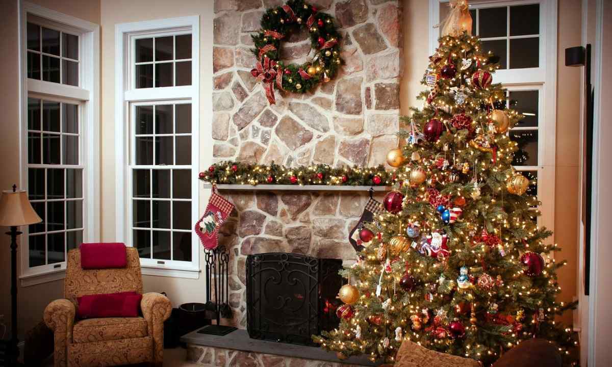 How to decorate the house and fir-tree