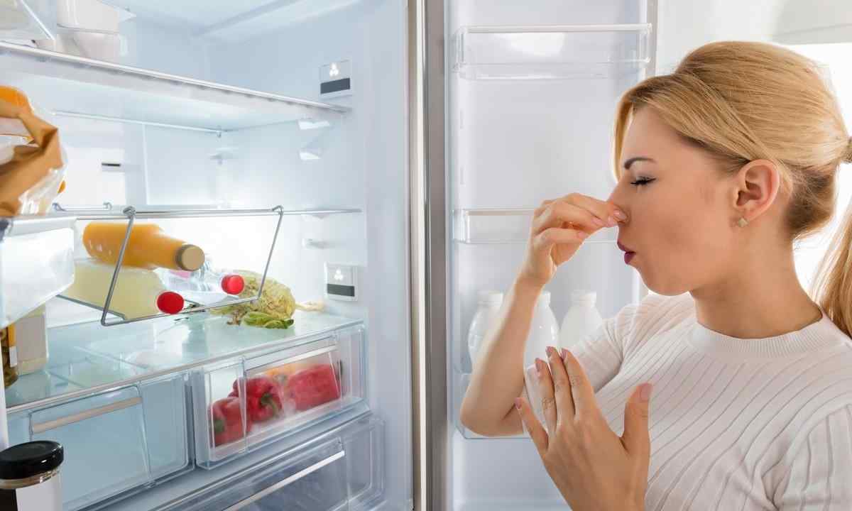 How to get rid of smell in the fridge