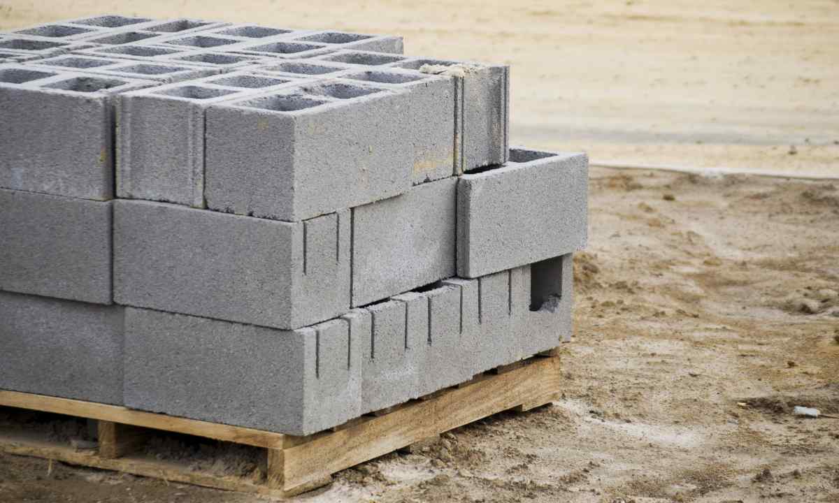 How to stack foam concrete blocks
