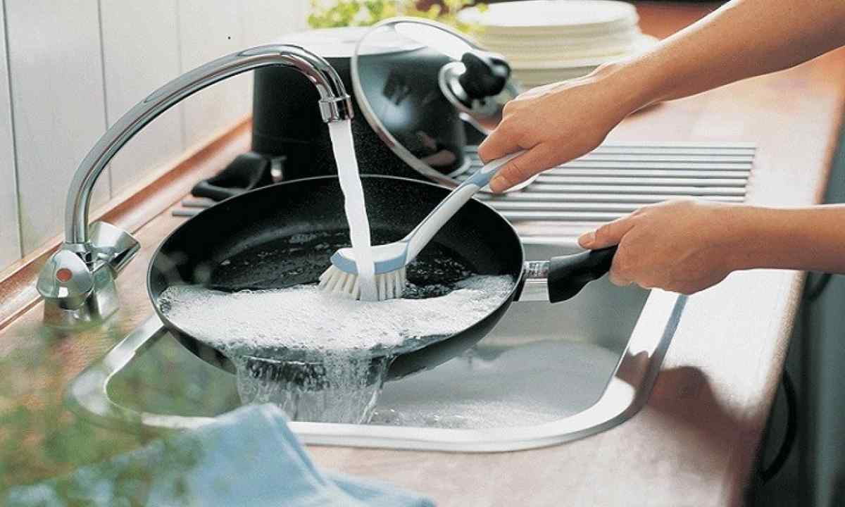 How to wash pan