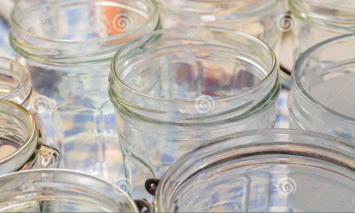 How to sterilize the jars for jam