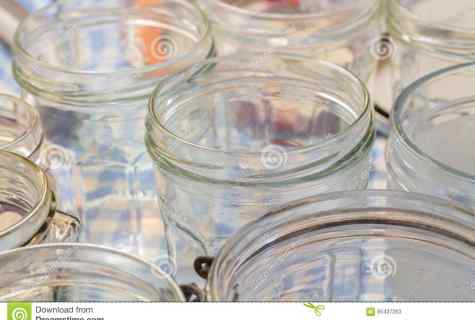 How to sterilize the jars for jam