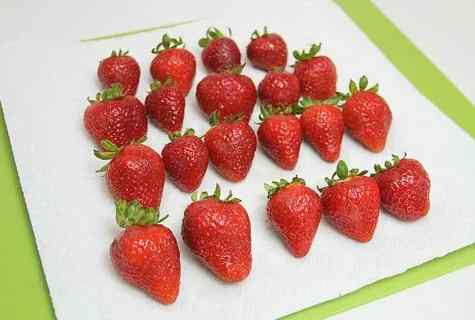 Why strawberry dries