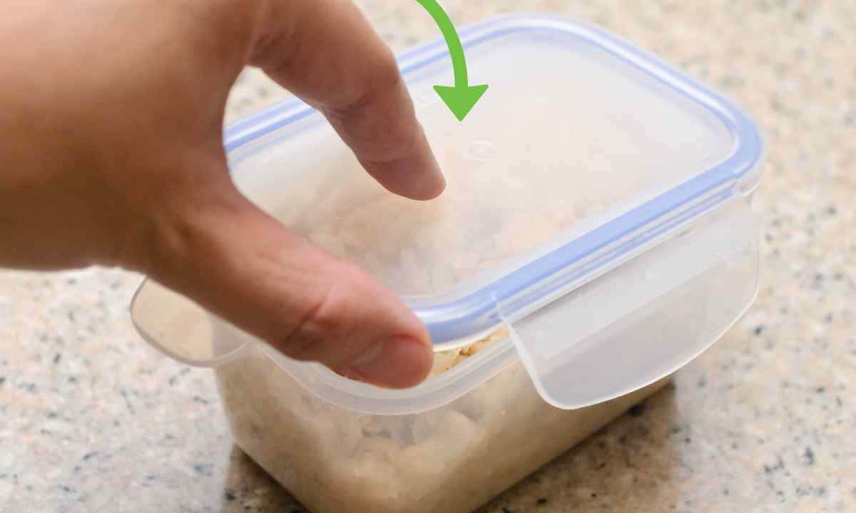 How to store garlic that it has not dried and has not lost taste
