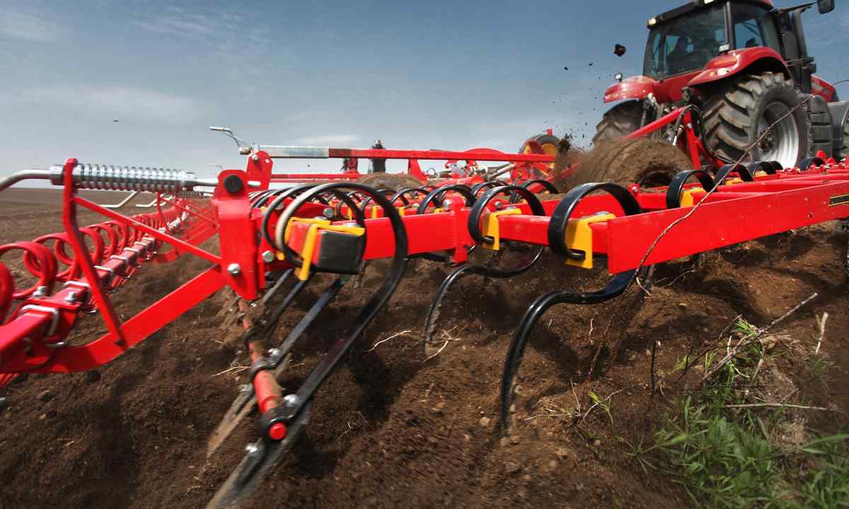 Purchase of electric cultivator taking into account merits and demerits