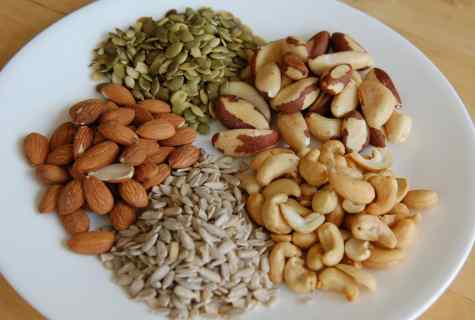 How to couch nuts from seeds