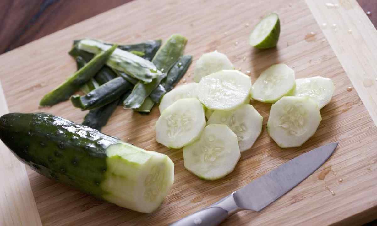 Pasynkovaniye of cucumbers: useful tips