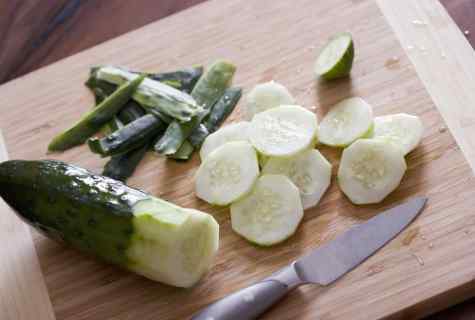 Pasynkovaniye of cucumbers: useful tips