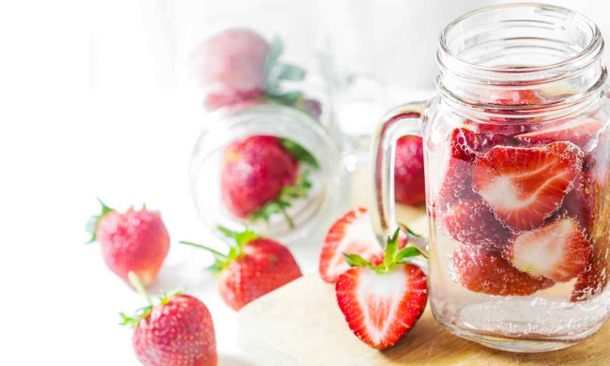 How often to water strawberry