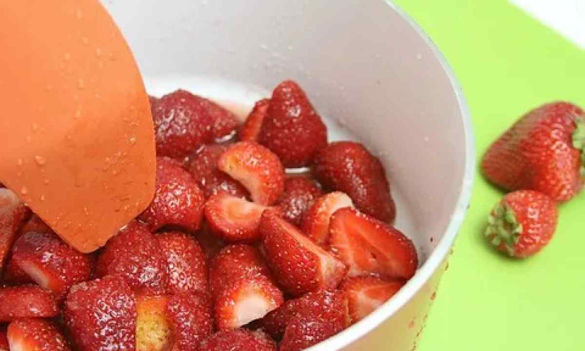 How to part strawberry