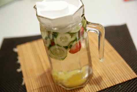How to water cucumbers