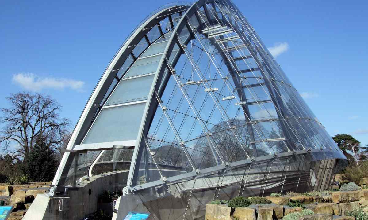 How to bend arches for greenhouses