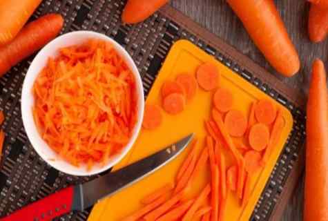 When to remove carrots from bed