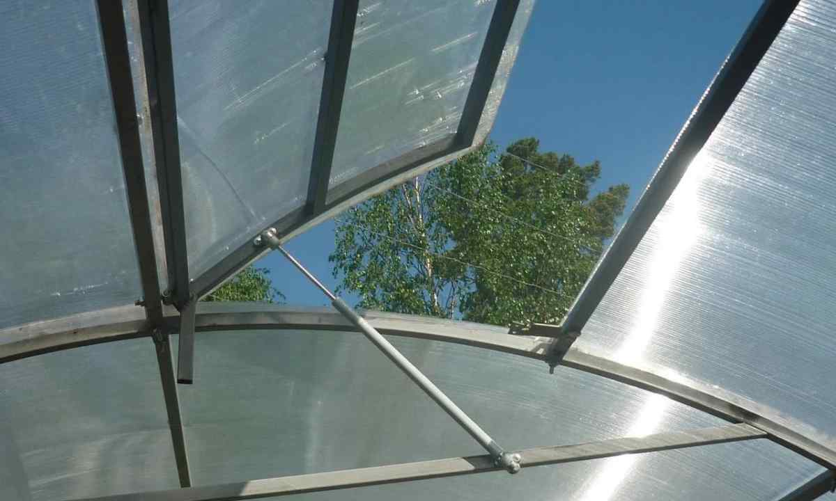 How to make the greenhouse of cellular polycarbonate