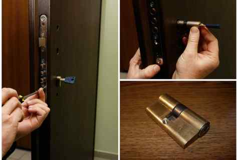 How to open the hinged coded lock