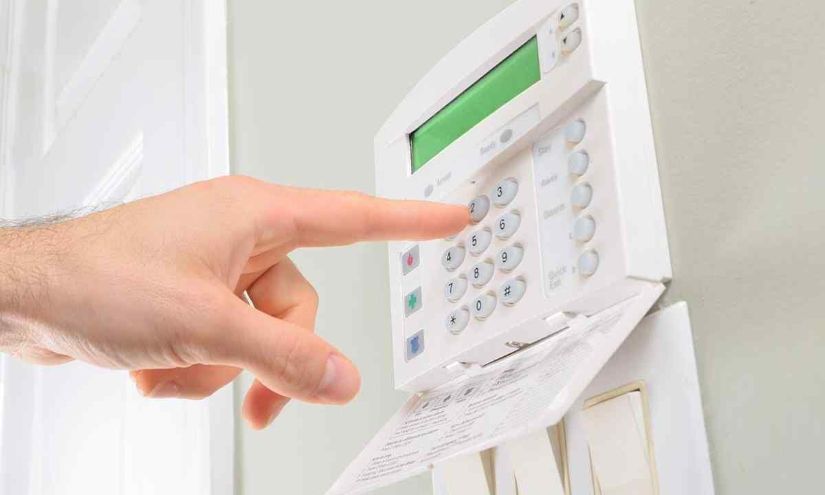 How to put the house on the alarm system