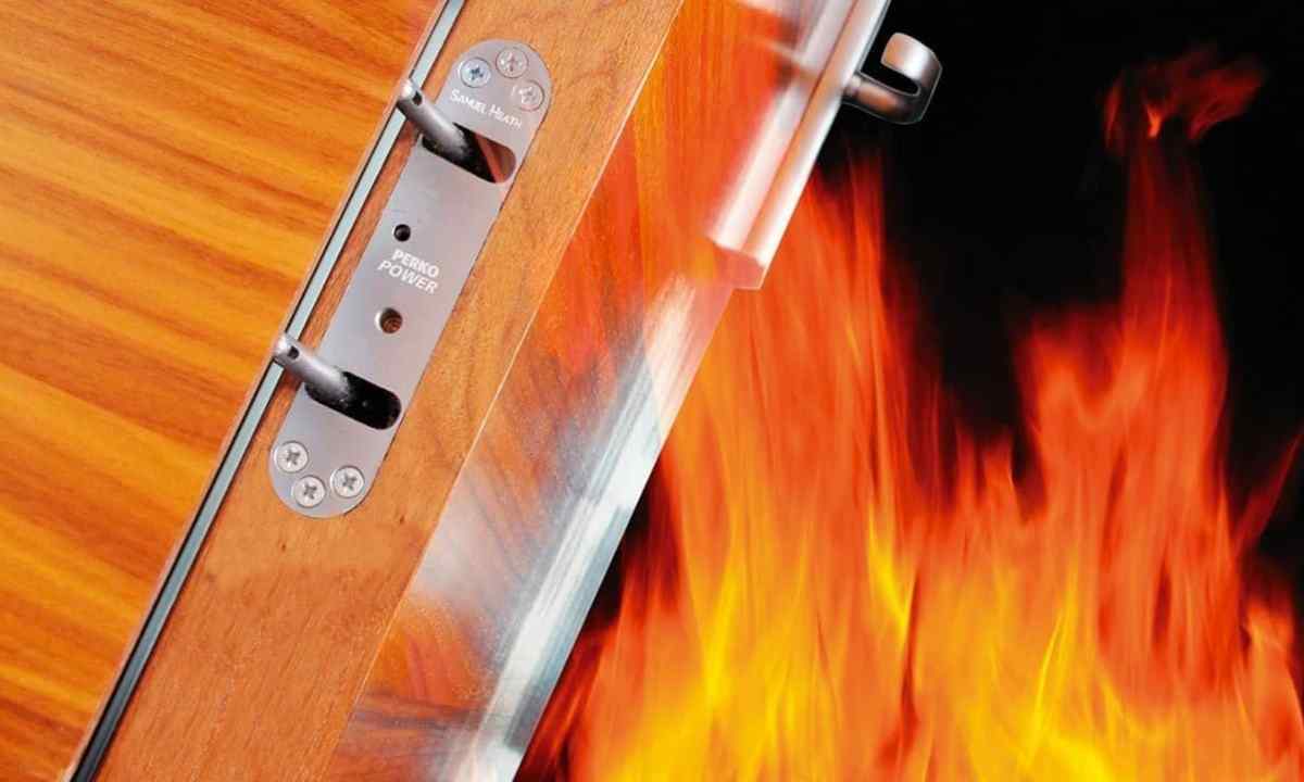 How to establish fire-protective door?