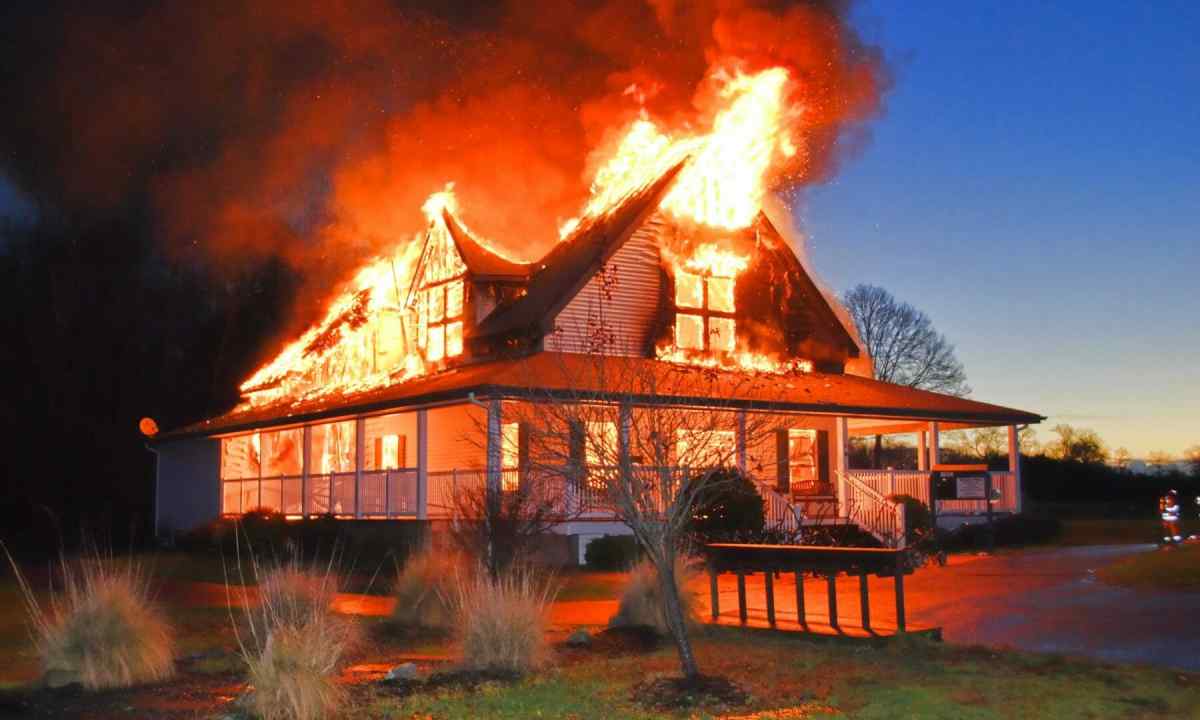 How to protect the house from the fire