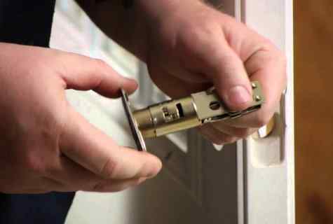 How to choose the lock for outer door