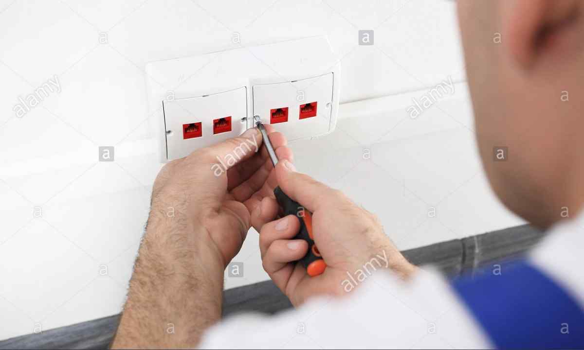 Whether it is possible to install the socket in the bathroom
