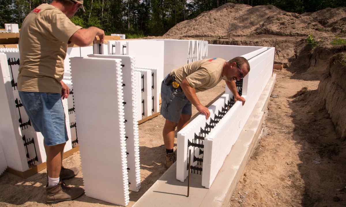 Whether it is possible to build load bearing walls of foam concrete