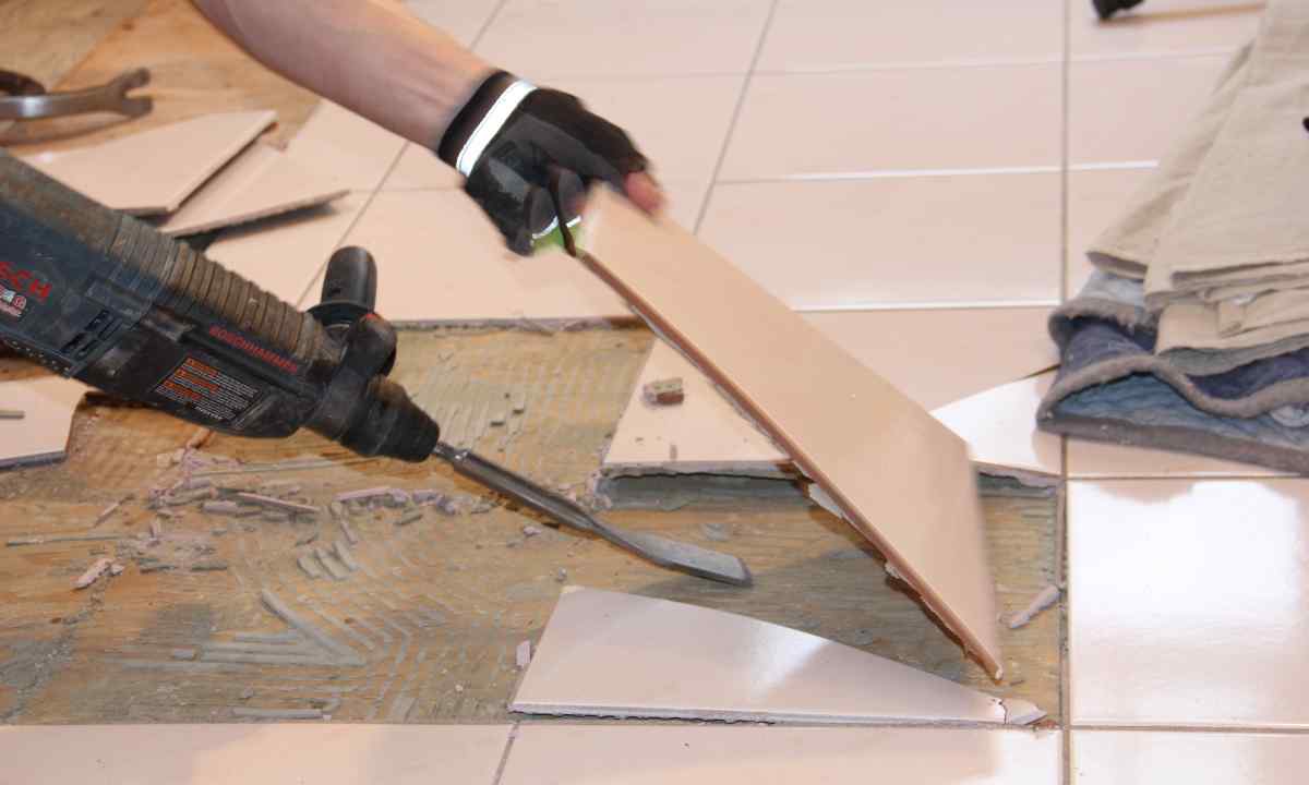 What to remove glue the moment from tile with